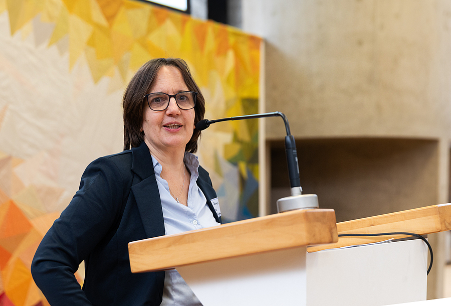 Weltweit mehr als 100 Millionen Schüler:innen besuchen christliche konfessionelle Bildungseinrichtungen, betonte Marie-Theres Igrec am Bildungstag.